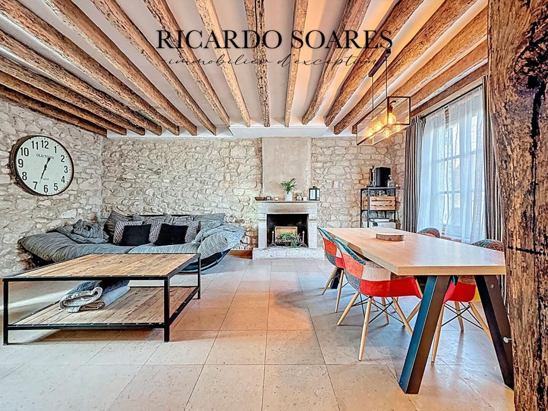 VEMARS 95470 - MAISON DE CARACTÈRE EN PIERRES / 3 CHAMBRES / GRENIER AMÉNAGEABLE / JARDIN / CAVE TOTAL