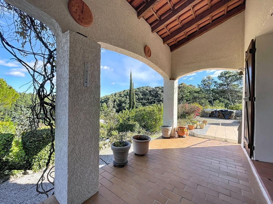 Maison Le Thoronet 4 pièce(s) 92 m2 + Garage + Terrain 1679m2