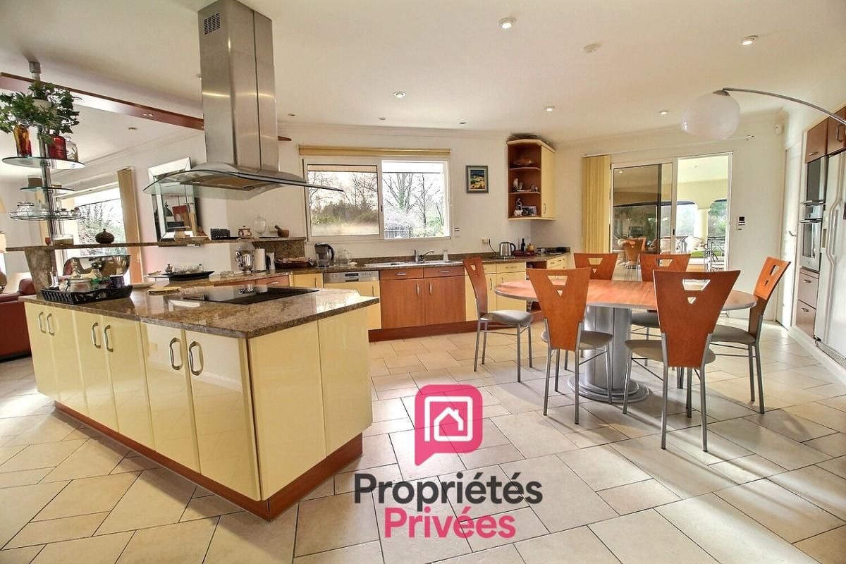 VILLEMANDEUR A seulement 1h de PARIS - PROPRIETE CONTEMPORAINE D'EXCEPTION de 350 m2 - PISCINE chauffée - JACUZZI - PARC ARBORE d'environ 4200  m2 - Classe énergétique A ! 4