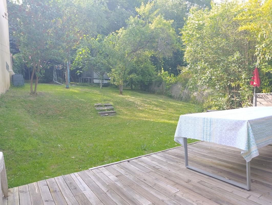 VARENNES-JARCY Maison de 100M²  au sol Varennes-Jarcy 2