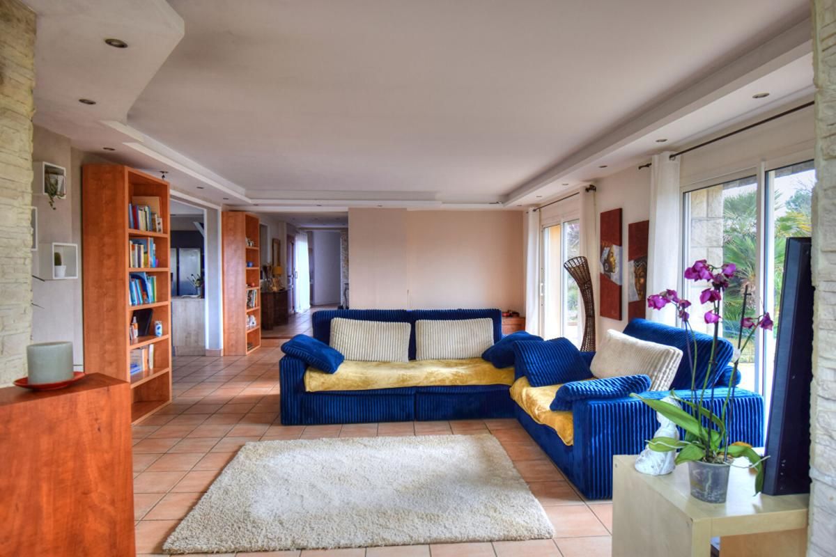 PLEUMEUR-BODOU Vente Maison de plain-pied, 130 m², 4 chambres, terrain clos sans vis-à-vis, Pleumeur-Bodou (22560) 2