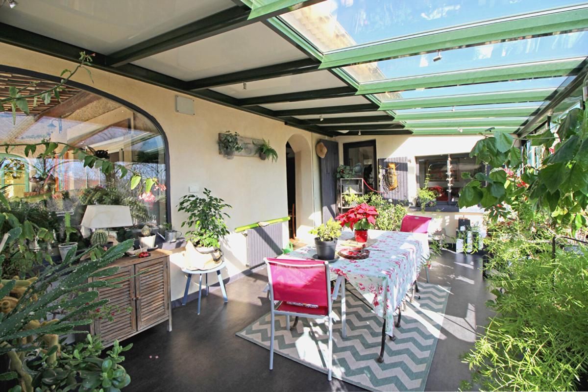 SAINTE-TULLE Maison Provençale 11 pièces 233 m2 Sainte-tulle (04220) 4