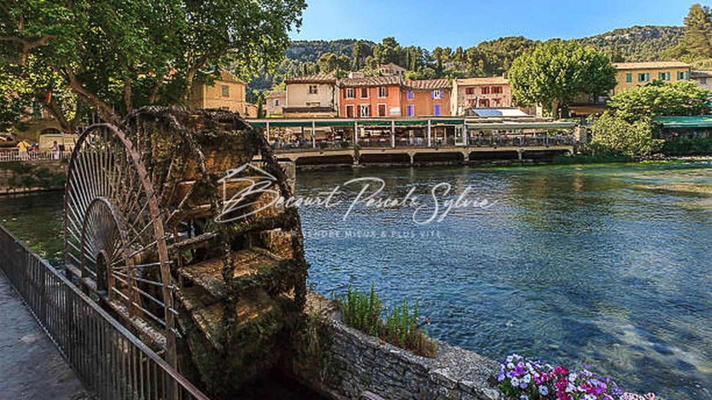 FONTAINE-DE-VAUCLUSE Terrain agricole de plus de 17 hectares à  Fontaine De Vaucluse 84800 1