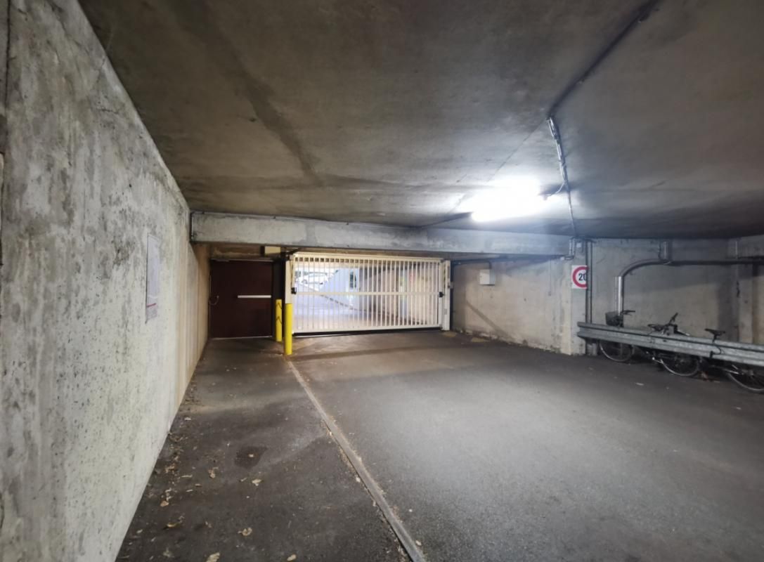 ANGERS Parking / box Angers 3