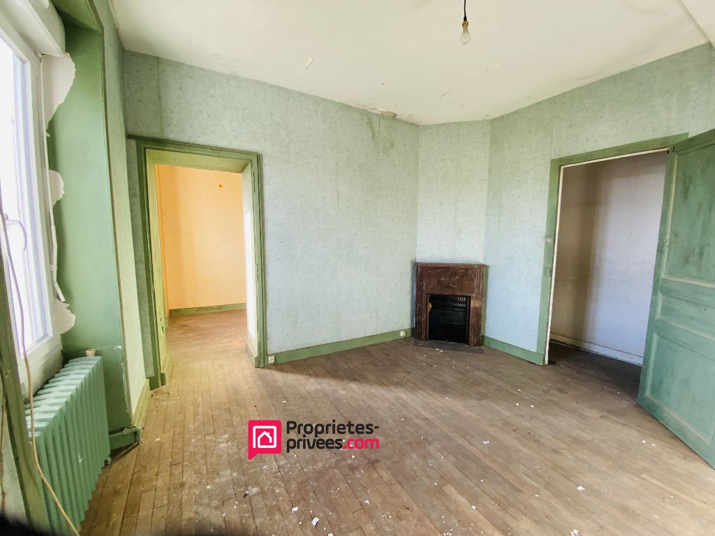 JUIGNE-DES-MOUTIERS Maison Juigne Des Moutiers 8 pièce(s) 160 m2, 5 chambres 4
