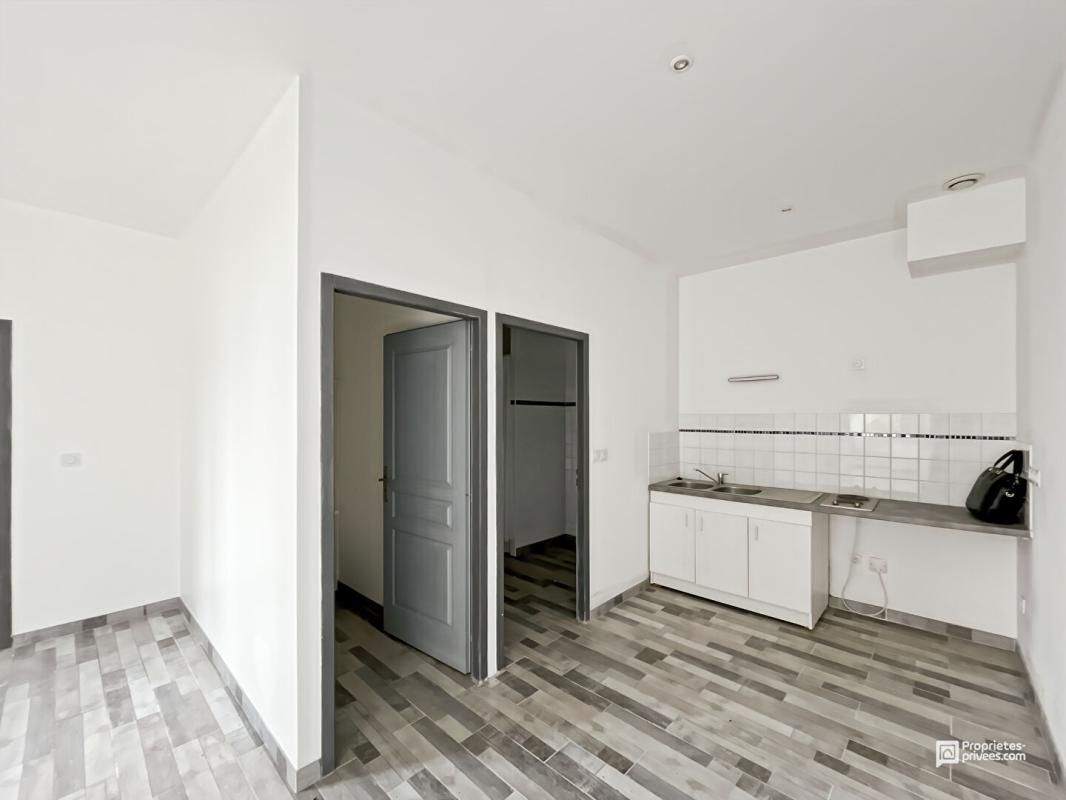 BERSON IMMEUBLE DE RAPPORT À VENDRE - INVESTISSEMENT LOCATIF - Berson - proche Saint-André-de-Cubzac 2