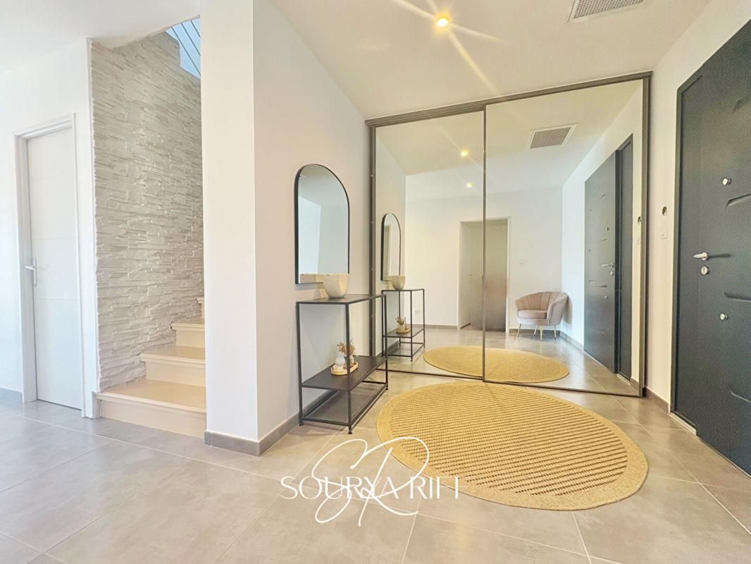 CARCASSONNE Maison familiale avec piscine proche de Carcassonne d'environ 132M2 2