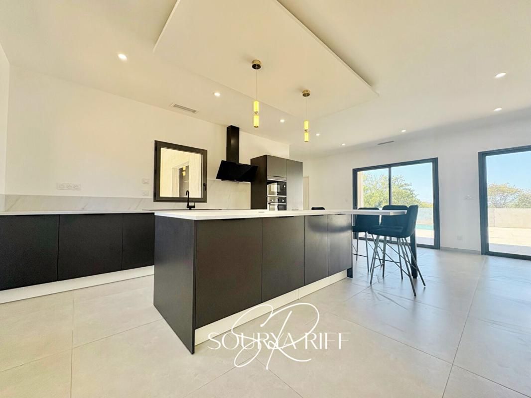 CARCASSONNE VILLA CONTEMPORAINE AVEC PISCINE  À 15 MIN DE CARCASSONNE 2