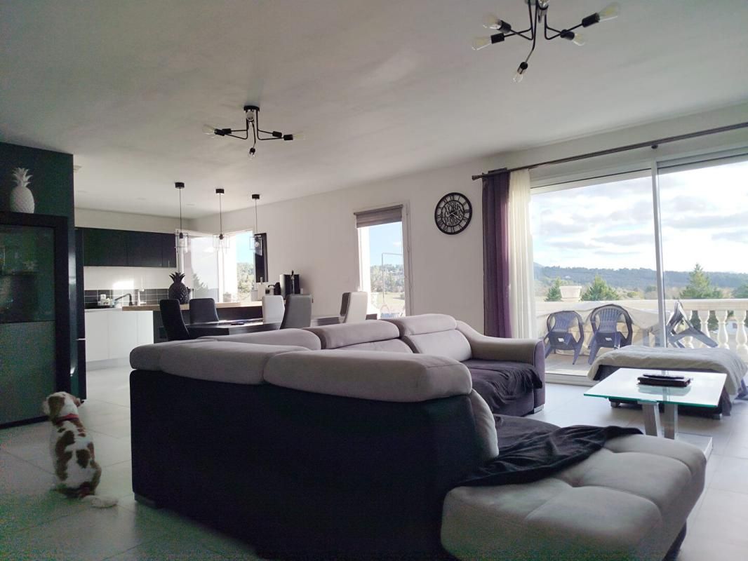 TAVERNES Maison individuelle de plain-pied avec piscine , Tavernes 4