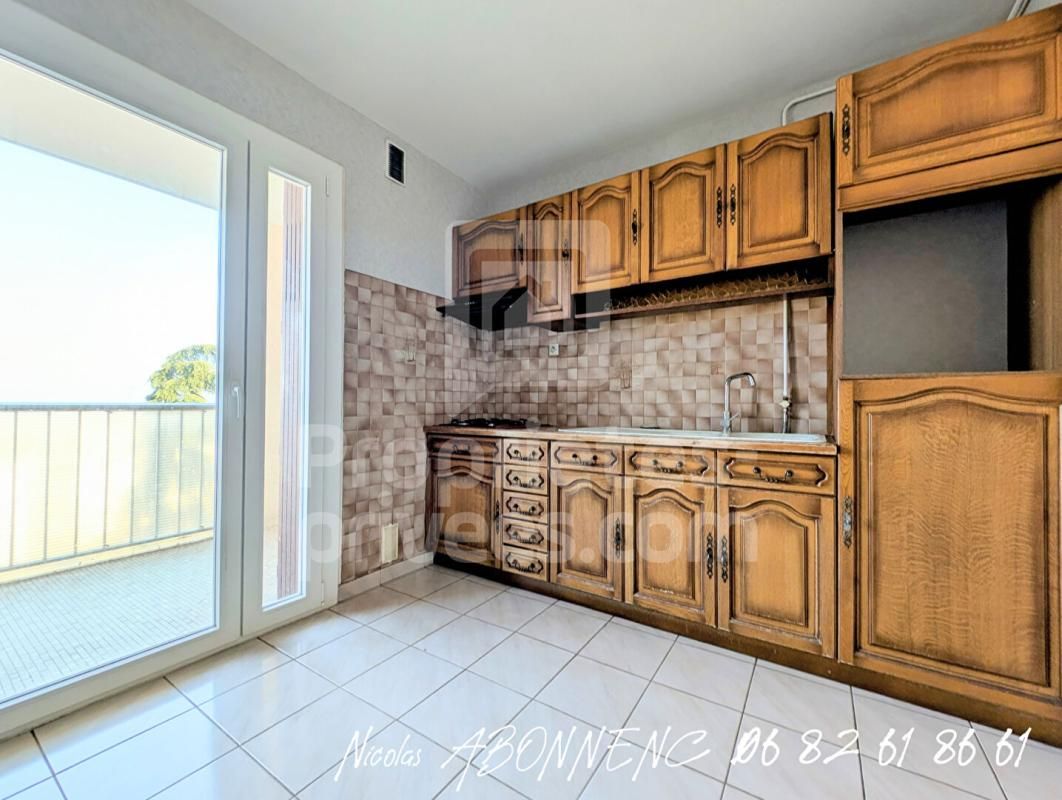 ECHIROLLES Appartement Echirolles 2 pièce(s) 42 m2 3