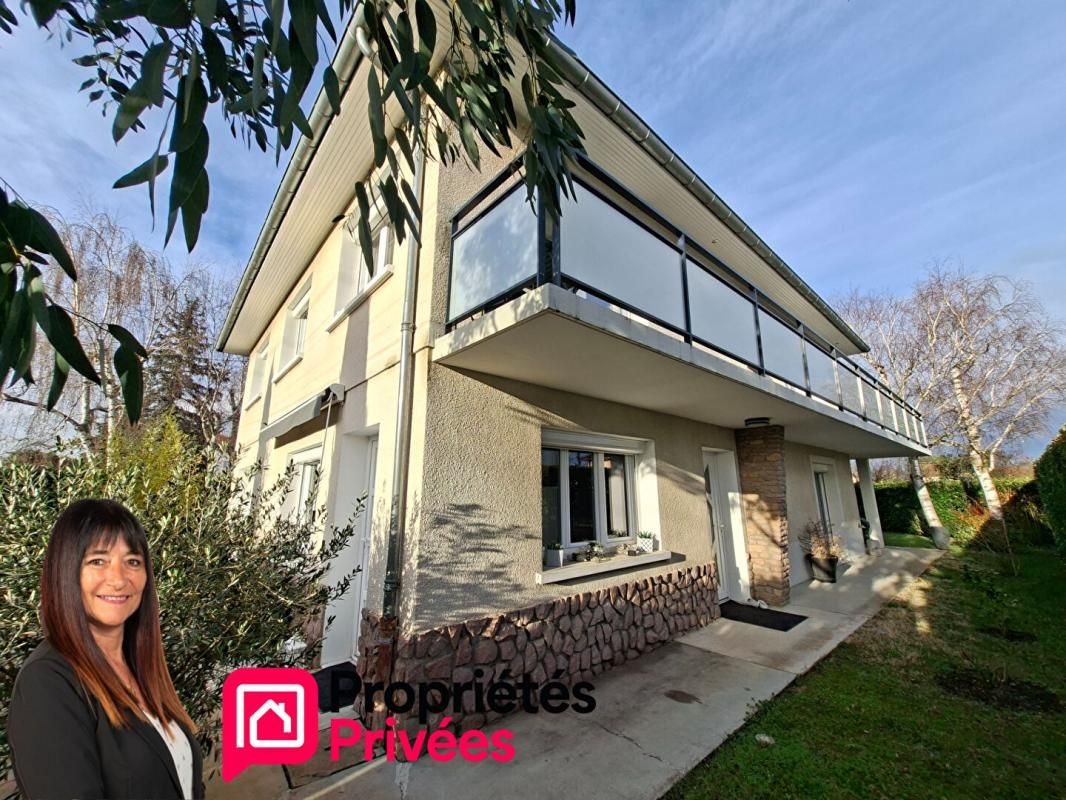 LE COTEAU Maison Le Coteau 6 pièce(s) 150 m2 1