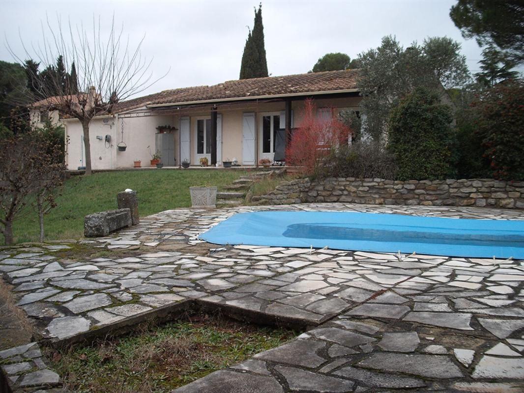 VILLEMOUSTAUSSOU Villa t5 de 90m² sur terrain 1660m² avec piscine 2