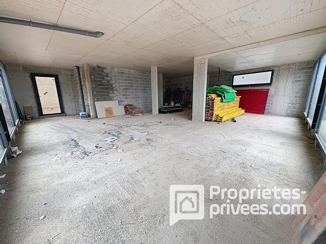 GROSSETO-PRUGNA Local commercial de 66 m2 à Porticcio 3