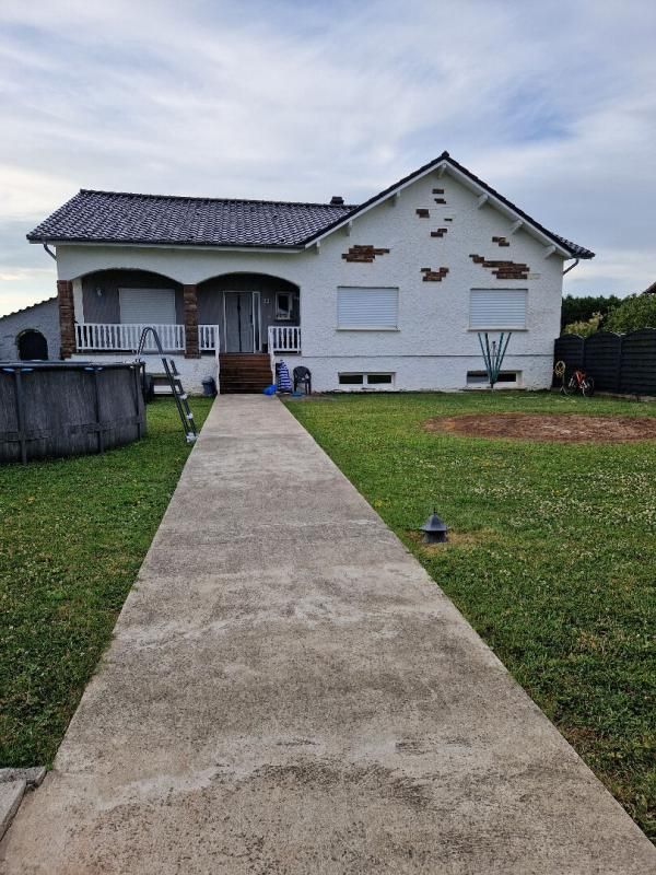 GUESSLING-HEMERING Maison individuelle de 170m²   Guessling Hemering 1