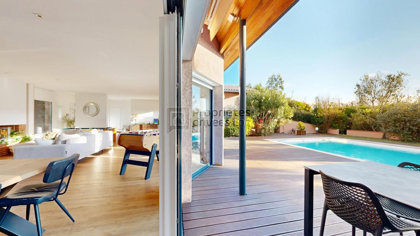 VIGOULET-AUZIL Maison d'architecte avec piscine, jacuzzi & terrain de pétanque 1