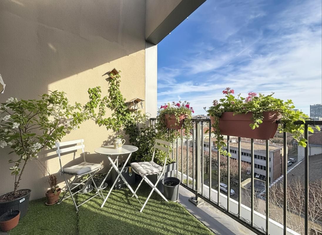 Appartement  3 pièces  70 m2 Avec LOGIA TERRASSE