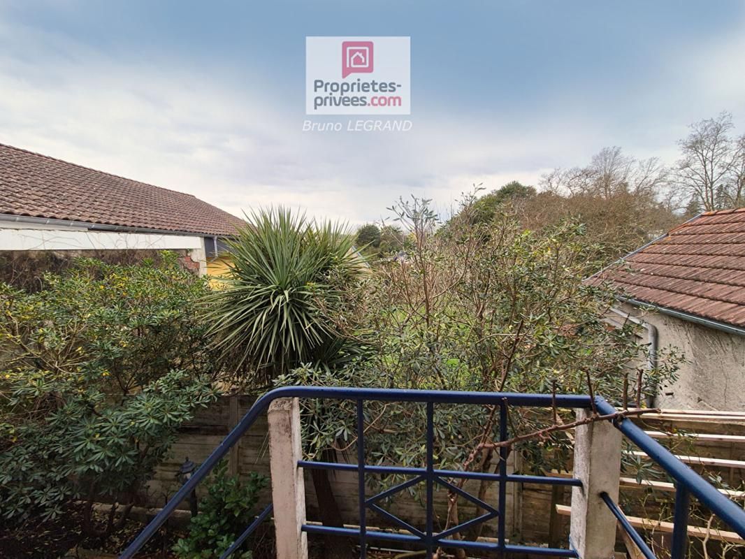 SALIES-DE-BEARN Maison dans le centre de Salies de Béarn, 5 pièces, dont 2 chambres 3