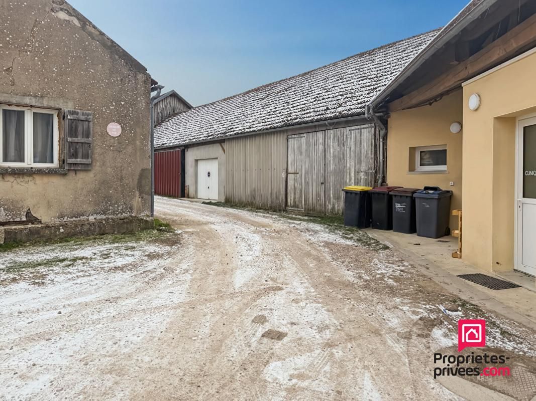 Parking / box Avallon 60 m2