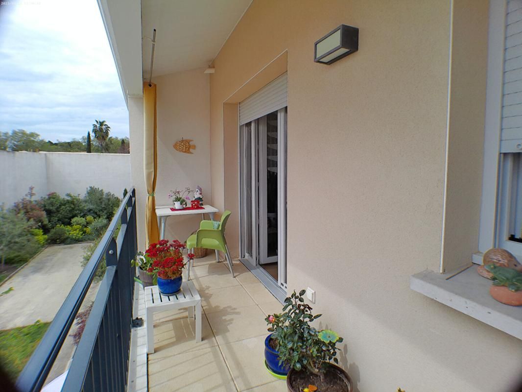 PéZENAS Pezenas appartement 2 pièces loué meublé avec balcon et parking 3