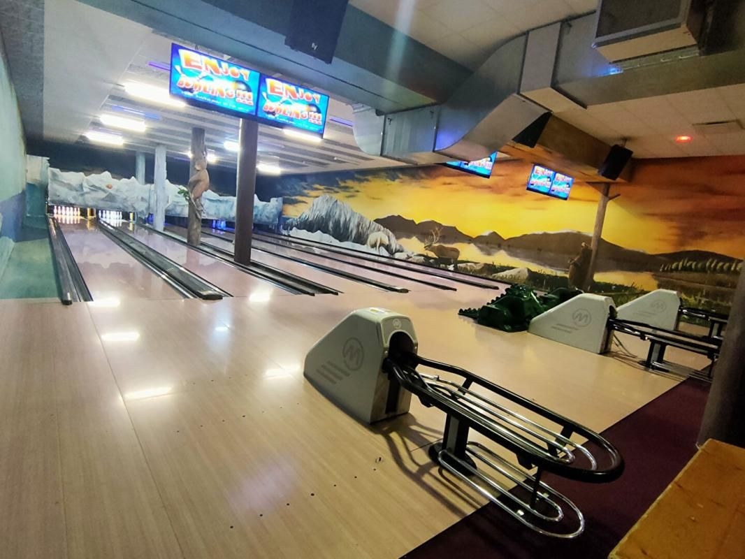 ARACHES-LA-FRASSE Complexe Bowling Jeux Bar Brasserie Station montagne 1