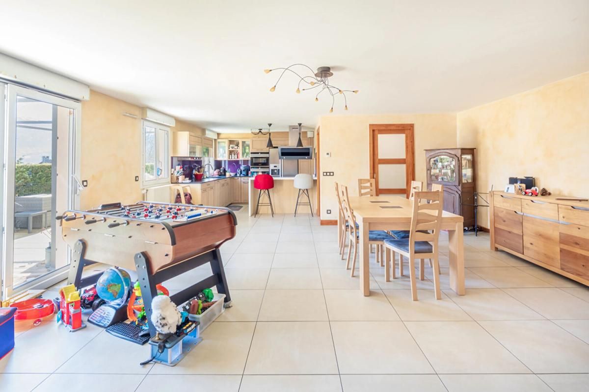 SALLANCHES Appartement Sallanches 5 pièce(s) 2