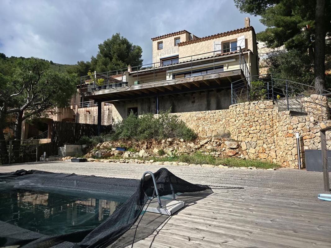 TOULON VUE EXCEPTIONNELLE ? MAISON 102 m² ? PISCINE ? GARAGE 3