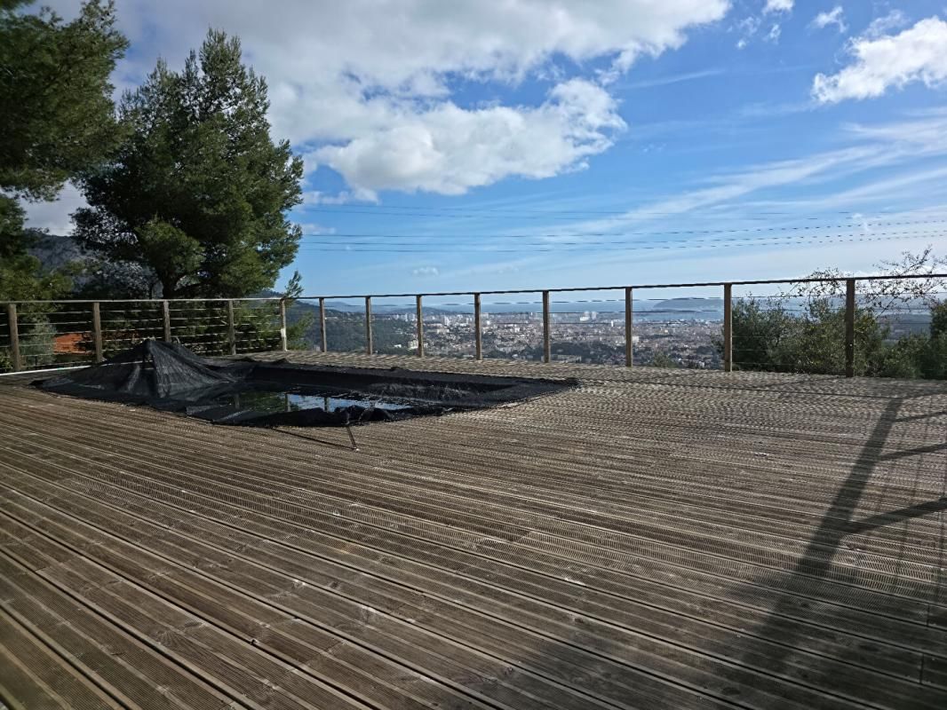 TOULON VUE EXCEPTIONNELLE ? MAISON 102 m² ? PISCINE ? GARAGE 4