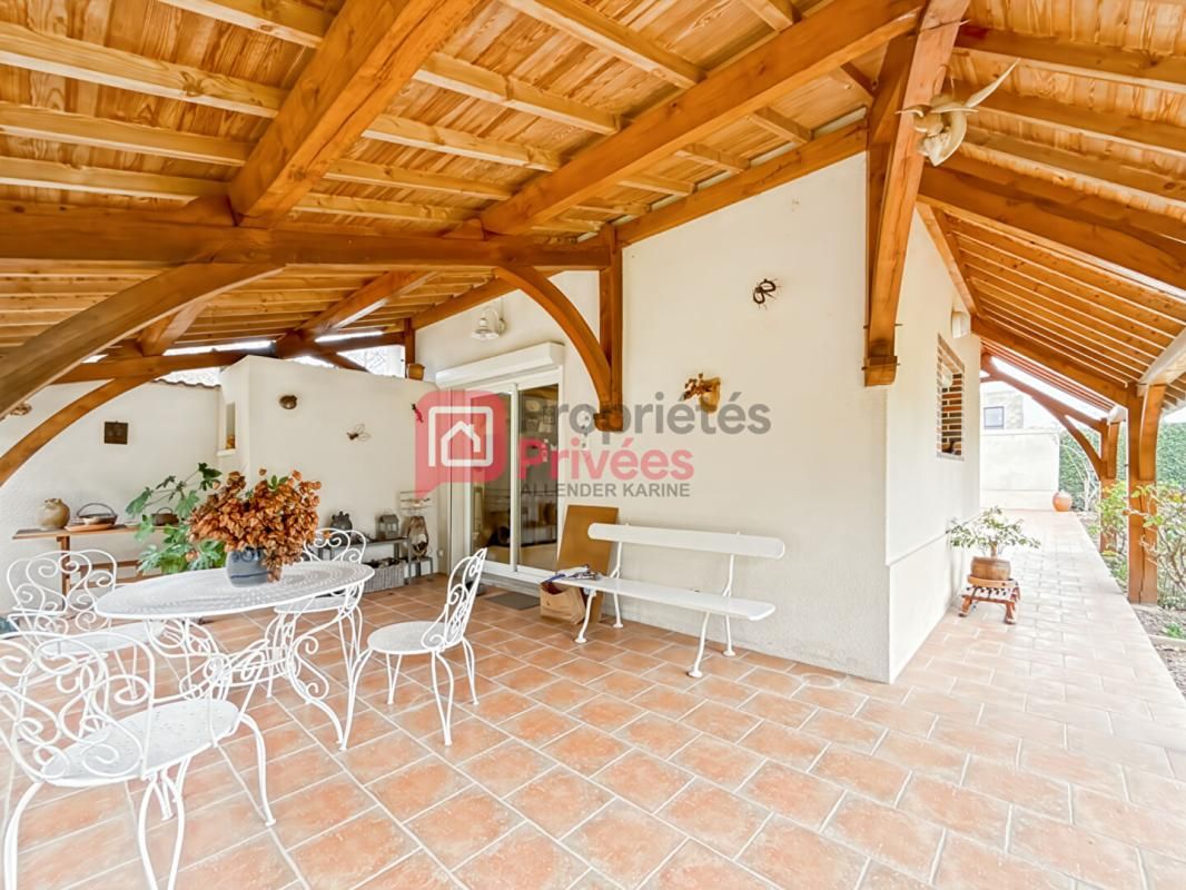 SENS Maison Sens 5 pièce(s) 160 m2 1