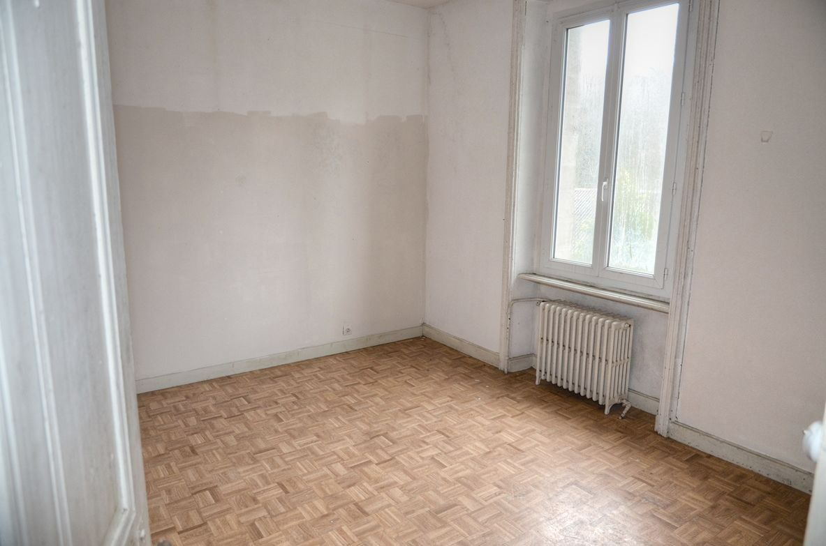 TREGUIER Maison aménageable en 5 appartements avec travaux importants 4