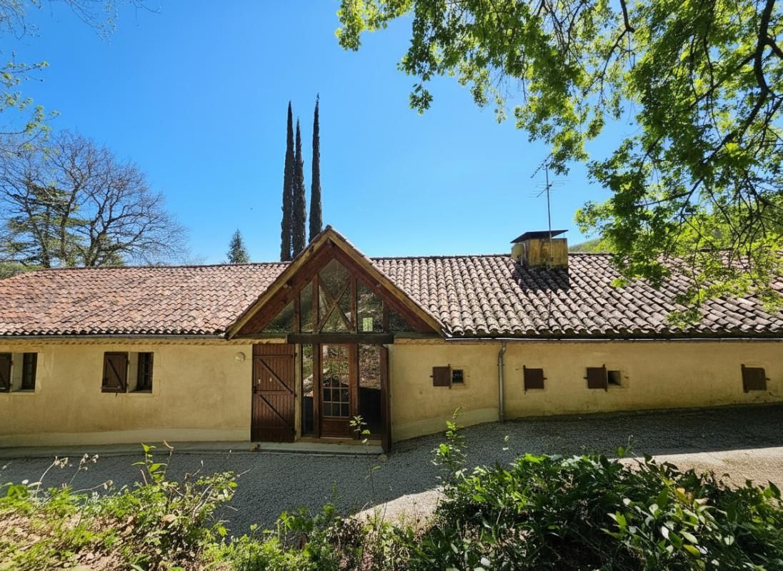 AGEN NORD AGEN : Domaine d'Exception - Anciens chais réhabilités de 335 m² - Parc 1,3 ha - Vue 4