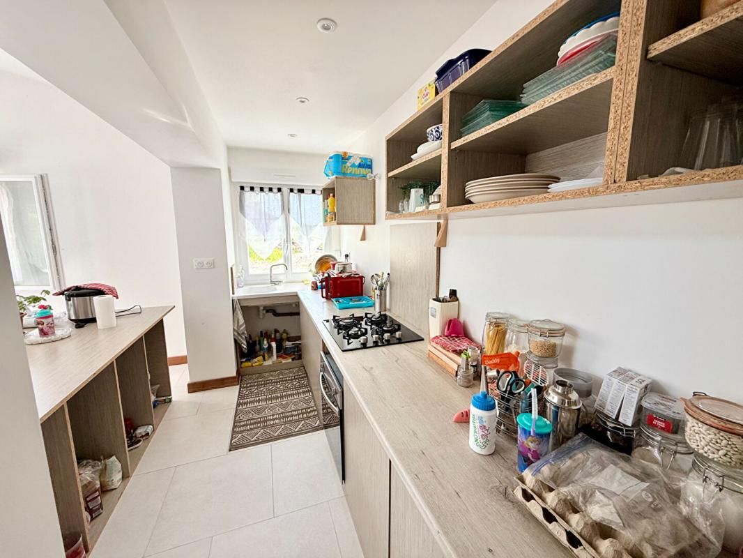 VILLECHETIVE A 20min de Sens, Maison de plain-pied de 2025, 9 pièces , 4 chambres , Exposition plein Sud, DPE A 4