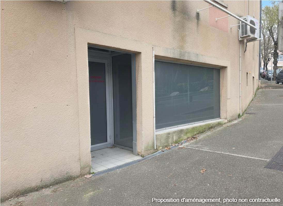 MANOSQUE EXCLUSIVITE , MANOSQUE, LOCAL COMMERCIAL de 144 m² en RDC de l'immeuble du MANUESCA 3