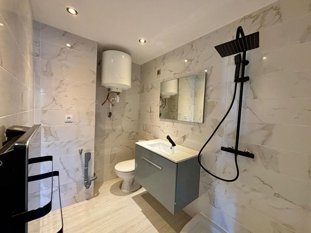 NEVERS Appartement rénové en plein coeur de Nevers 2 pièces 36.19 m2 4