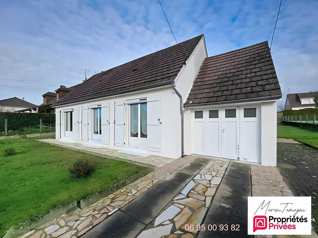 Chevrières - Plain-pied 3 chambres avec joli jardin . Proche gare et A1