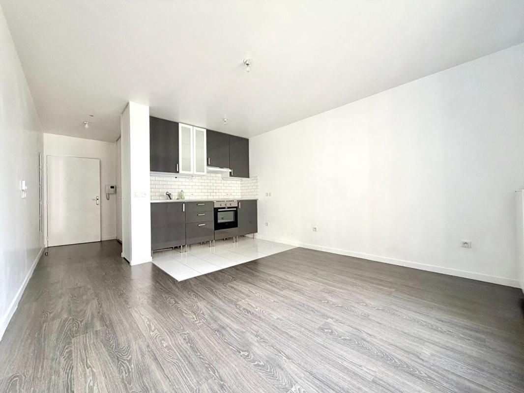 THIAIS Appartement studio Thiais proche transports 3