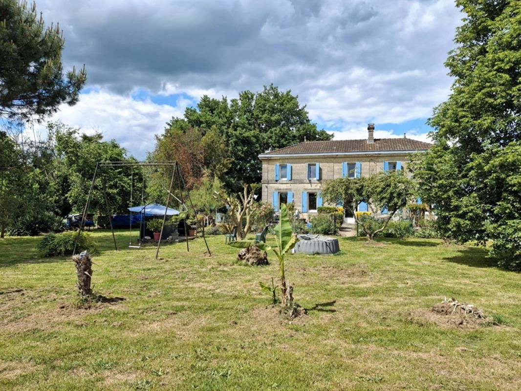 PUGNAC Belle Girondine de 170 m² sur 2 hectares ! 1