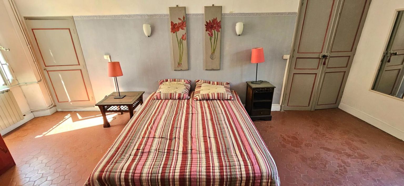 CLAVIERS Maison 3 façades, garage, terrasse studio indépendant 3