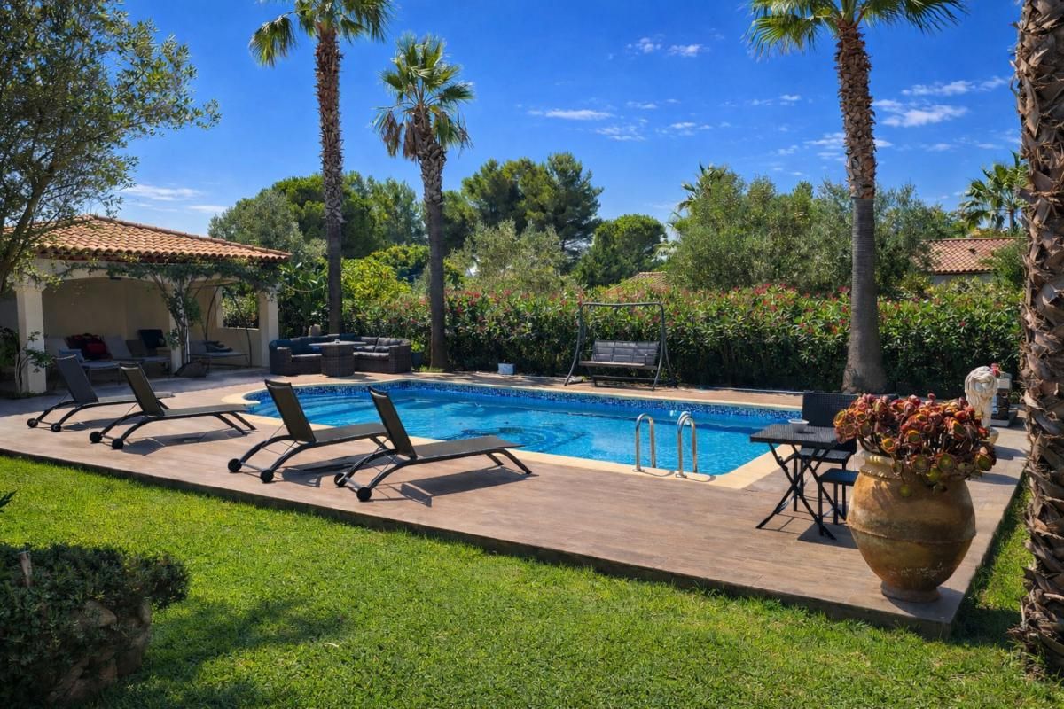 LE MUY LE MUY Élégante villa contemporaine avec piscine - Côte d'Azur 3