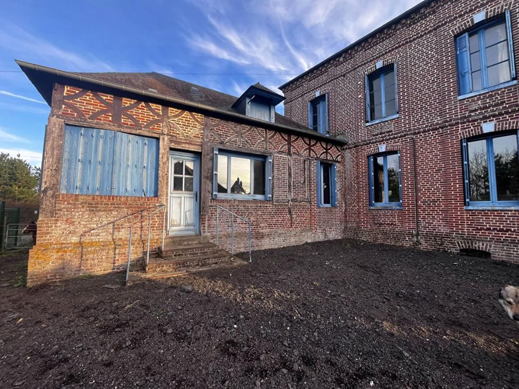 GOURNAY-EN-BRAY MAISON BOURGEOISE 10 PIECES 5 CHAMBRES 178 M2 ET DEPENDANCE 125M2 2