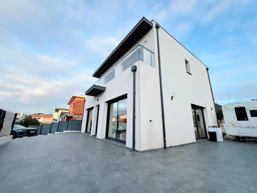 PERPIGNAN Magnifique maison de 2023 de 110 m² sur un terrain 3 faces de 350 m² 3