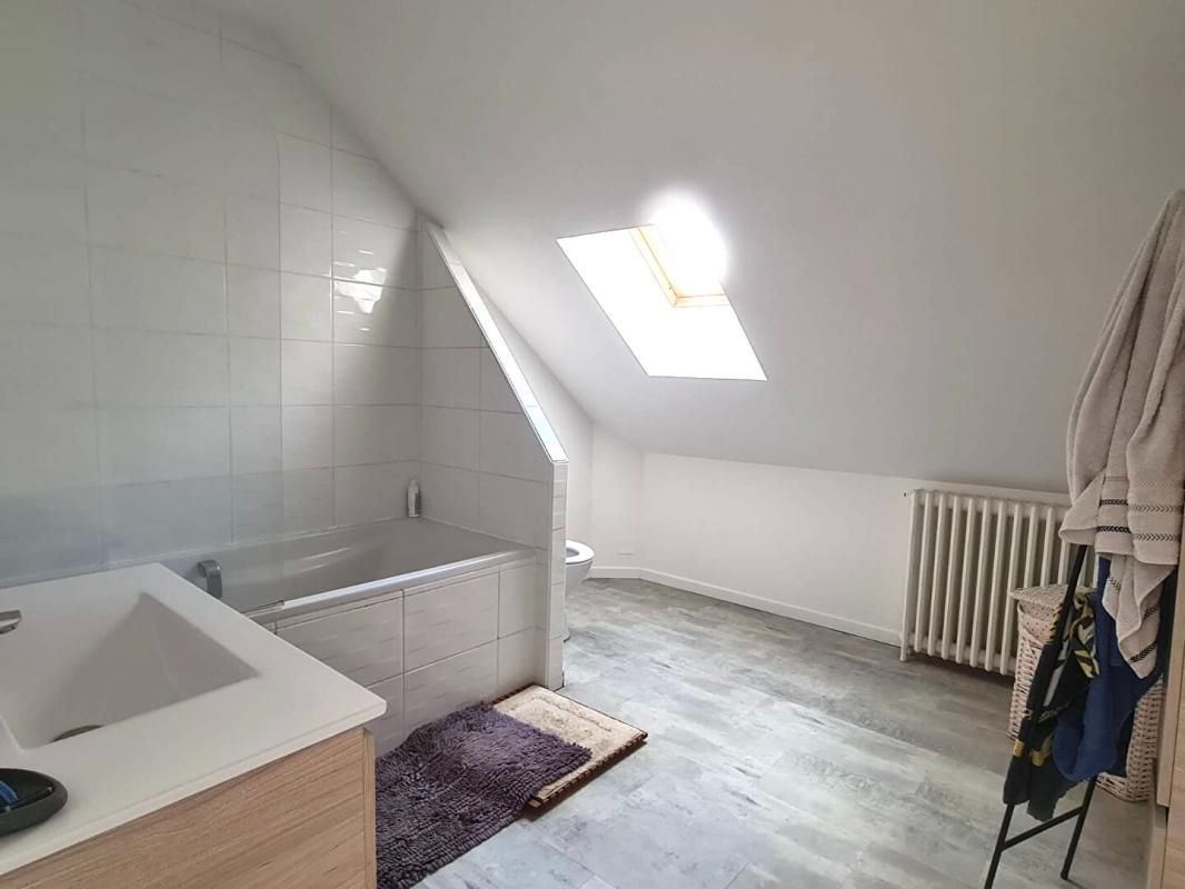 YZEURE Maison Yzeure 4 chambres proche Gare 4