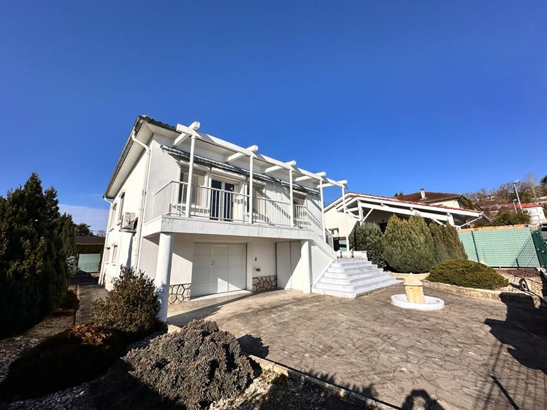 BON-ENCONTRE Maison 1