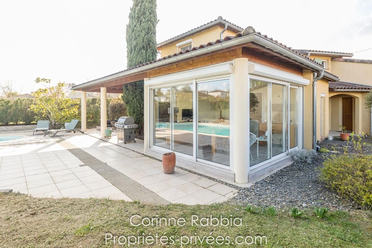 PECHBONNIEU Maison 186 m2 6 pièces 3