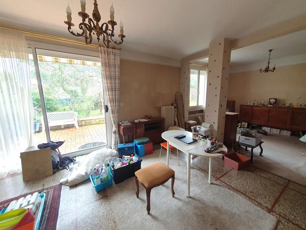 SAINT-DOULCHARD Maison Saint Doulchard 3 pièce(s) 84 m2 2