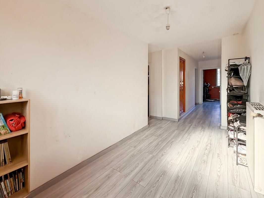 CHARLEVILLE-MEZIERES Pavillon individuel 5 chambres avec sous-sol complet ? Quartier Etion ? Charleville-Mézières 08000 3