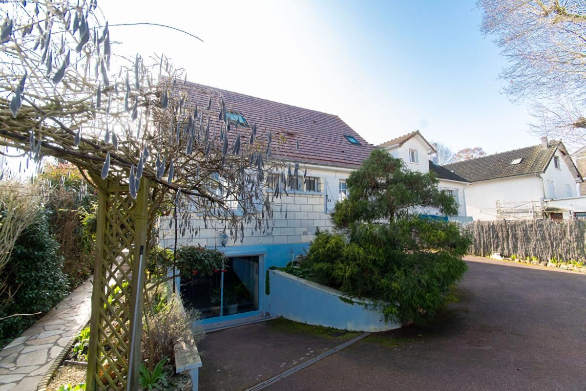 BRETIGNY-SUR-ORGE Maison Bretigny Sur Orge 5 pièce(s) 82 m2 - 98 m² au sol 2
