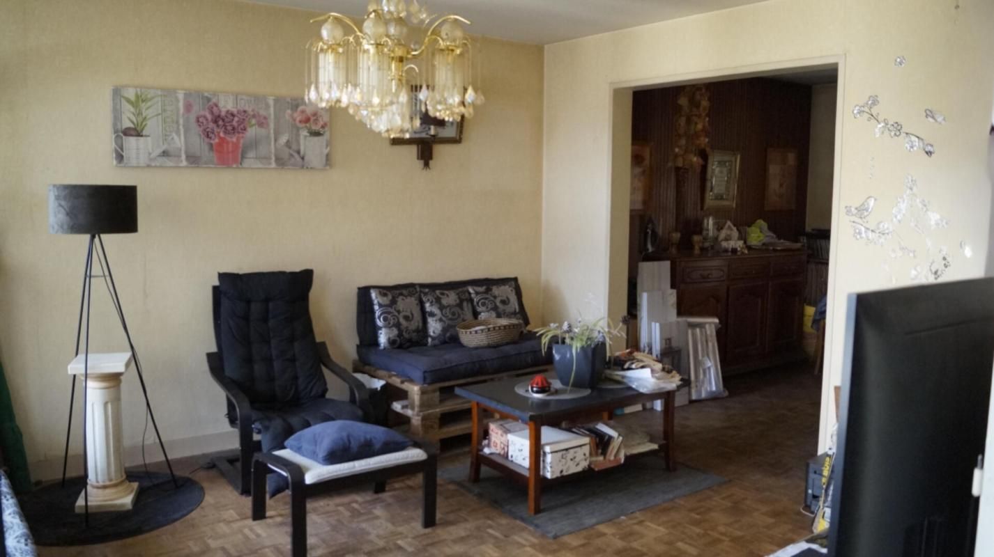 VILLENEUVE-SAINT-GEORGES Maison Villeneuve Saint Georges 4 pièce(s) sur sous-sol total + grenier aménageable 4