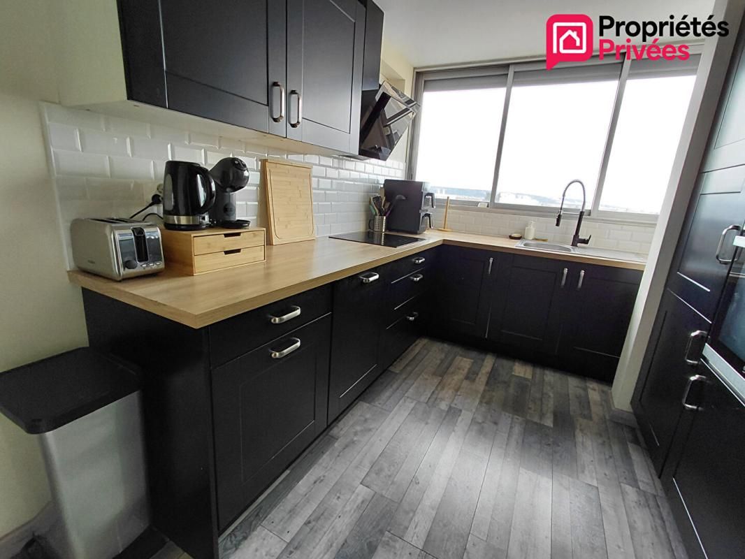 MARIGNANE Appartement T4 entièrement rénové ? Résidence sécurisée à Marignane 2