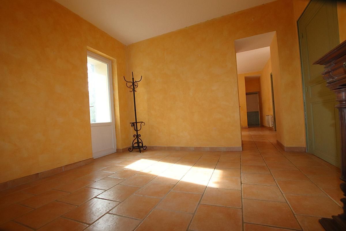 SAINT-PONS-DE-MAUCHIENS Mas provençal de 310 m² sur 1,7 ha - Piscine chauffée, calme absolu, proche Pézenas( trois logements possibles) 4