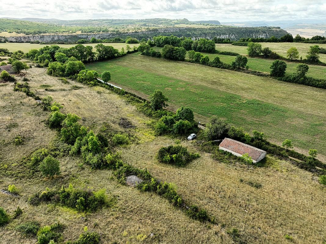 TOURNEMIRE Terrain agricole de 2,3 hectares avec grange - Cadre naturel 1